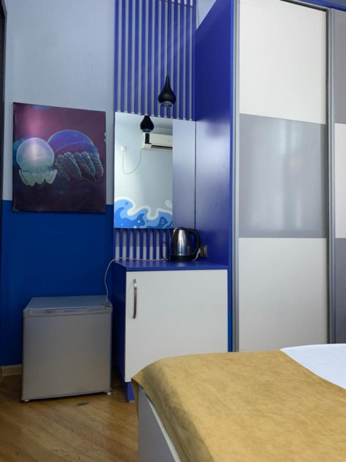 Gorgona Hostel Batumi Ngoại thất bức ảnh